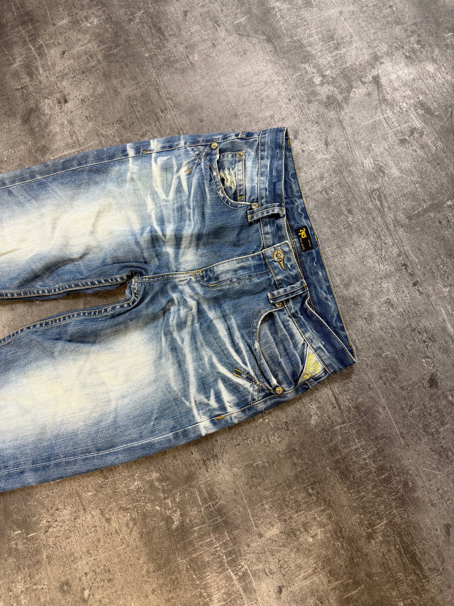 ULTRA WASHED OUT JAPANESE DENIM