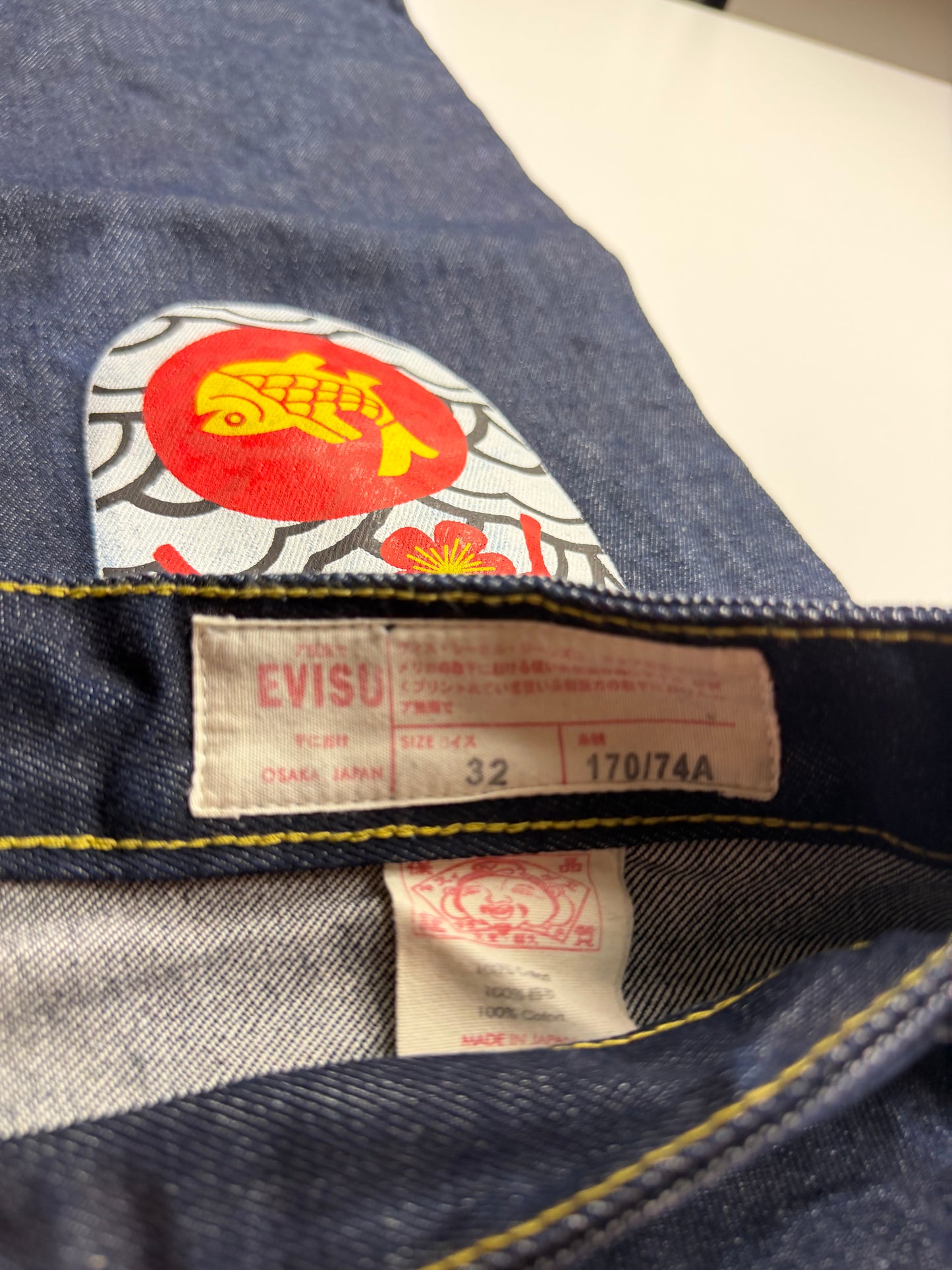 Evisu Straight Fit Jeans (M)