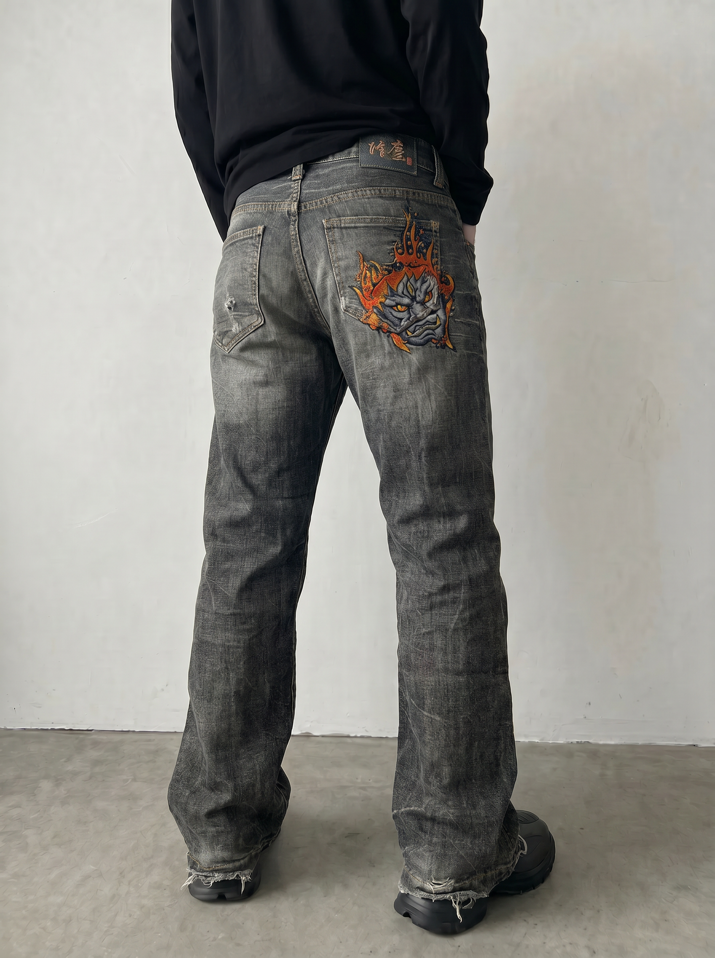 Japanese Style Straight Fit Jeans (M)